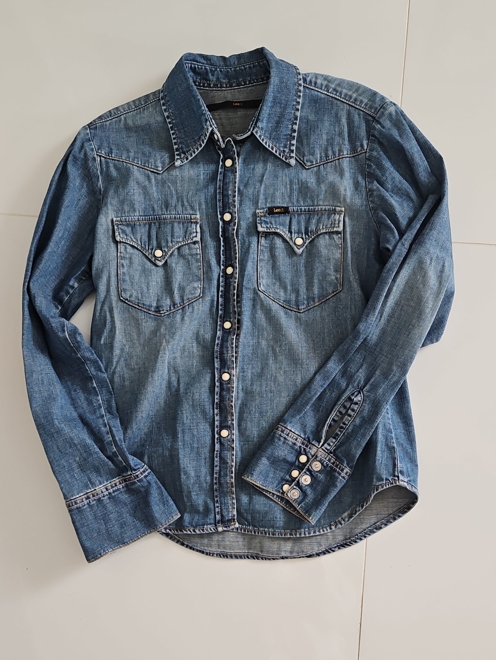 Lee Women's Blue Denim Snap Button-Down Shirt